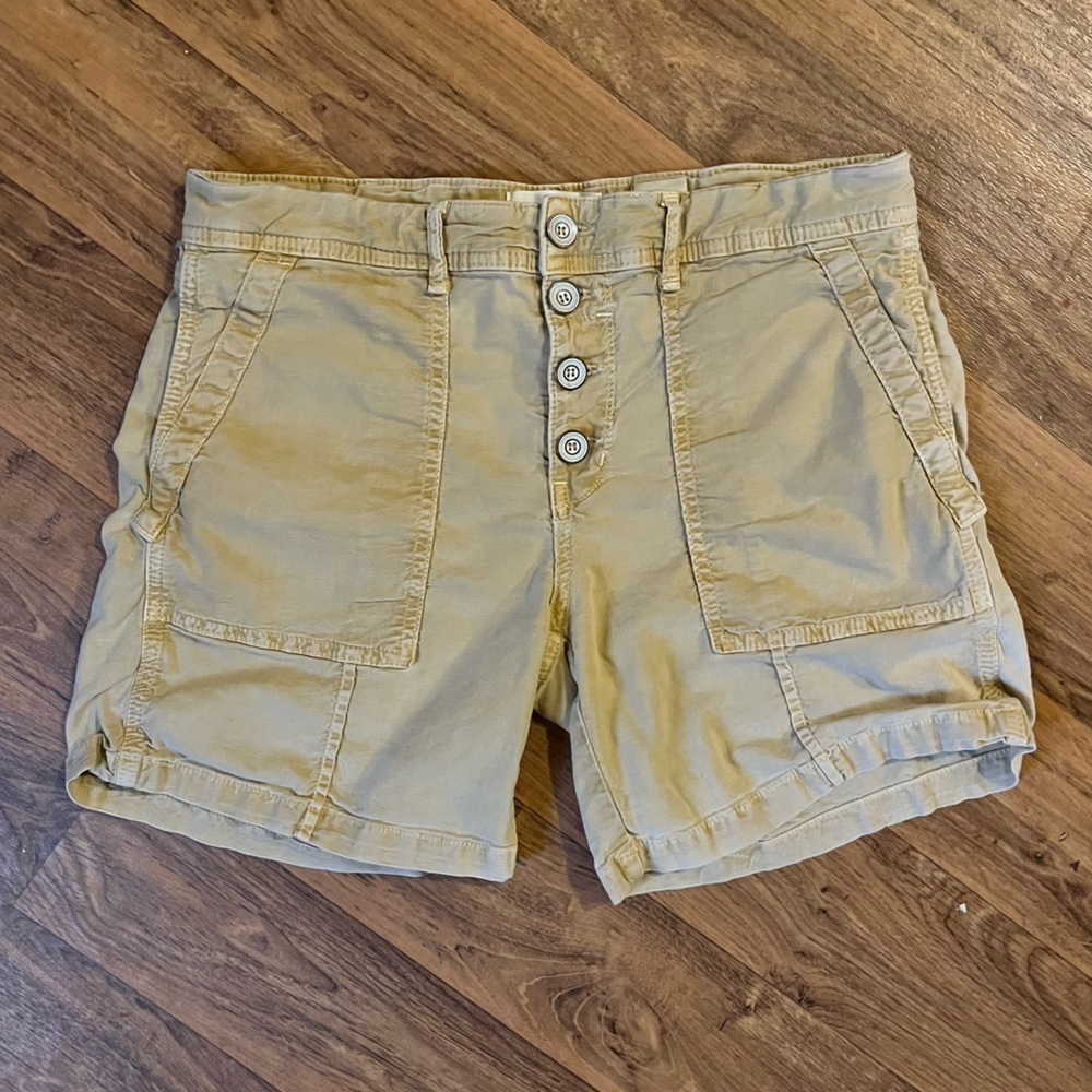 Anthropologie The Wanderer Beige Cargo Shorts